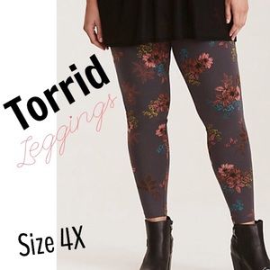 🌺 Torrid Floral Leggings 🌺
